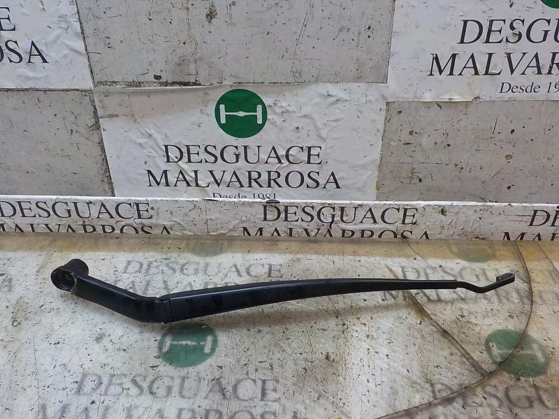 Recambio de brazo limpia delantero izquierdo para mazda cx-5 2.0 cat referencia OEM IAM KD5367321  