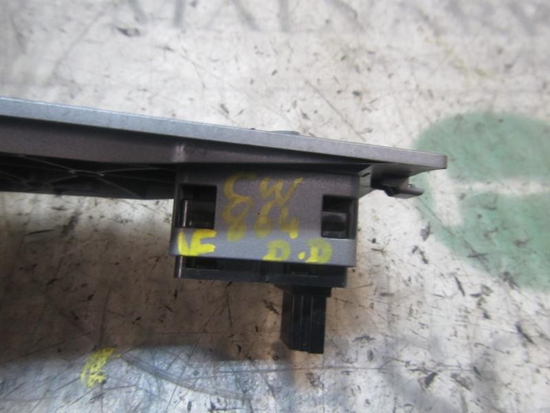 Recambio de mando elevalunas delantero derecho para bmw serie 7 (e65/e66) 730d referencia OEM IAM 61318379597 8379597 