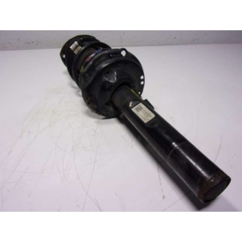 Recambio de amortiguador delantero derecho para seat leon (5f1) 2.0 tdi referencia OEM IAM 5Q0413023FM 5Q0413023FM 