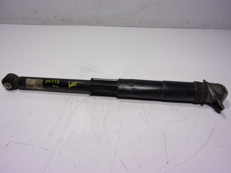 Recambio de amortiguador trasero derecho para seat leon (5f1) 2.0 tdi referencia OEM IAM 5Q0513049DD 5Q0512012ES 