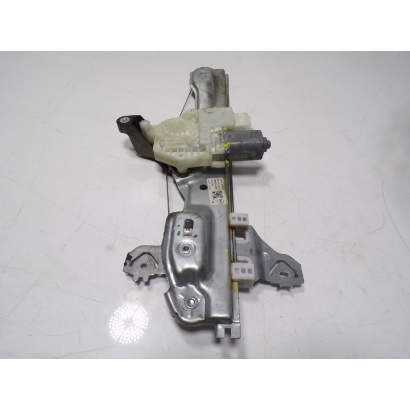 Recambio de elevalunas trasero izquierdo para nissan qashqai (j11) acenta 4x4 referencia OEM IAM 82701HV00C 82701HV00C C88539103