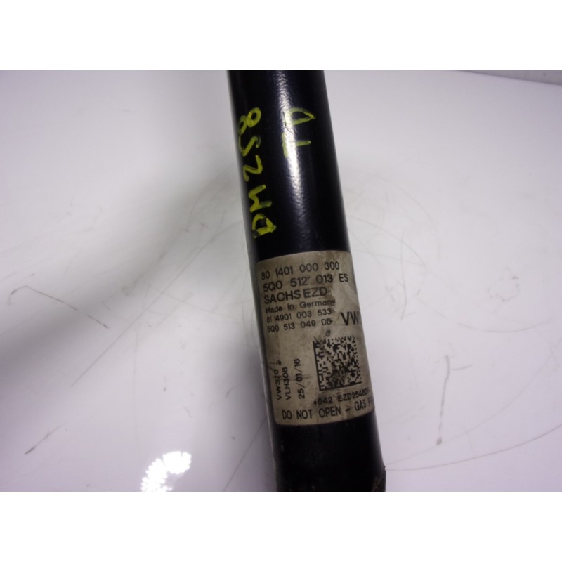 Recambio de amortiguador trasero derecho para seat leon (5f1) 2.0 tdi referencia OEM IAM 5Q0513049DD 5Q0512012ES 