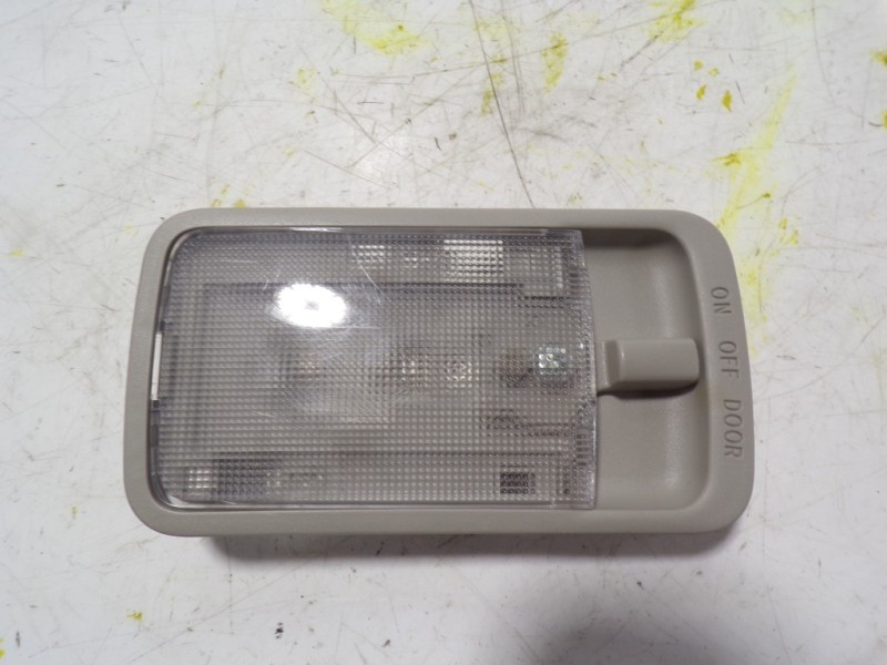 Recambio de piloto interior para nissan leaf acenta referencia OEM IAM   