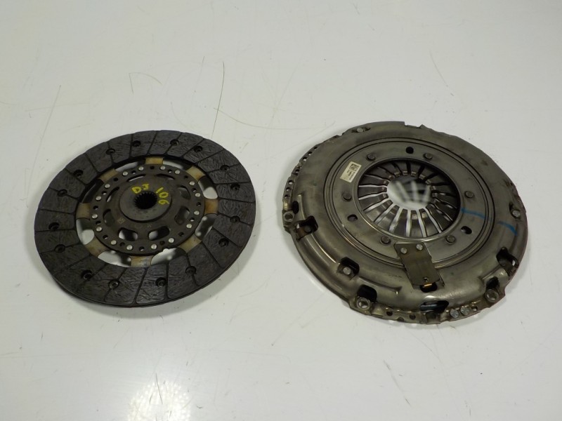 Recambio de kit embrague para nissan qashqai (j11) acenta 4x4 referencia OEM IAM 3020500Q1F 302056230R 