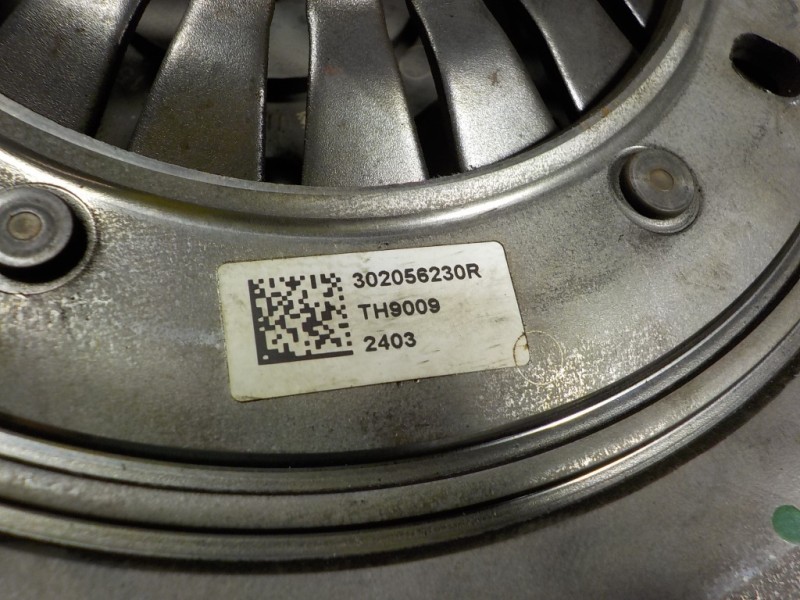 Recambio de kit embrague para nissan qashqai (j11) acenta 4x4 referencia OEM IAM 3020500Q1F 302056230R 