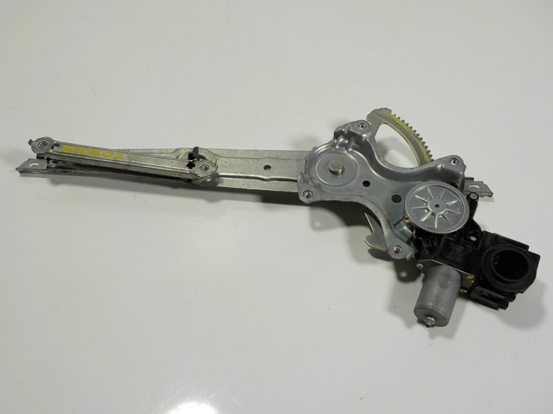 Recambio de elevalunas delantero derecho para lexus is 300h referencia OEM IAM 6980153040 8571053111 8571053111