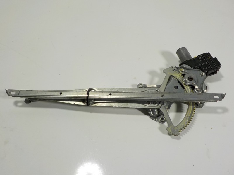 Recambio de elevalunas delantero derecho para lexus is 300h referencia OEM IAM 6980153040 8571053111 8571053111