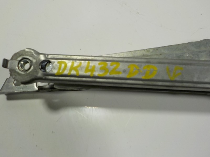 Recambio de elevalunas delantero derecho para lexus is 300h referencia OEM IAM 6980153040 8571053111 8571053111