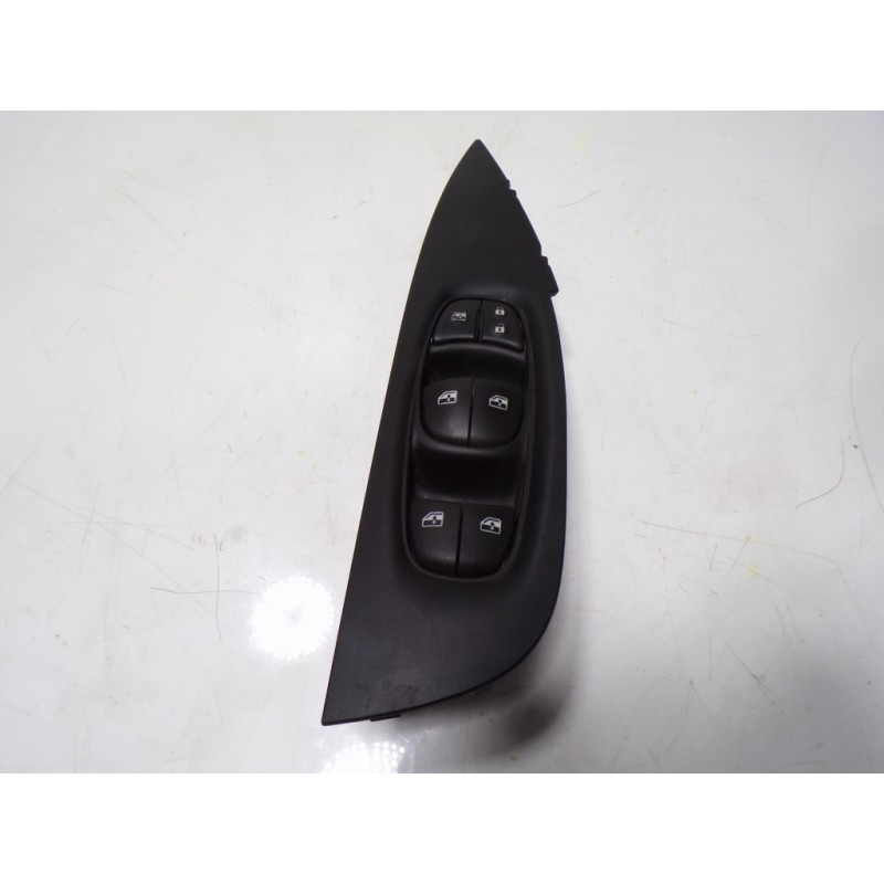 Recambio de mando elevalunas delantero izquierdo para nissan qashqai (j11) acenta 4x4 referencia OEM IAM 25401HV10B 809614EH0AX 