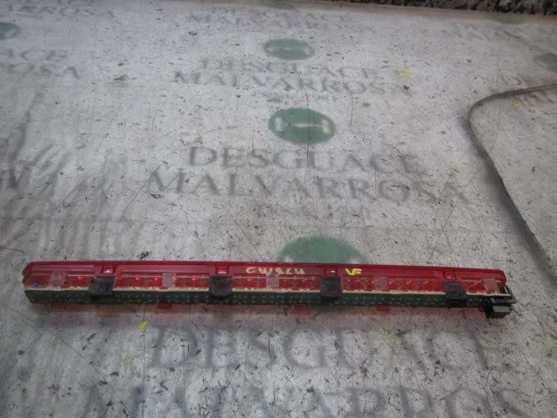 Recambio de piloto trasero central para bmw serie 7 (e65/e66) 730d referencia OEM IAM 63258379691  