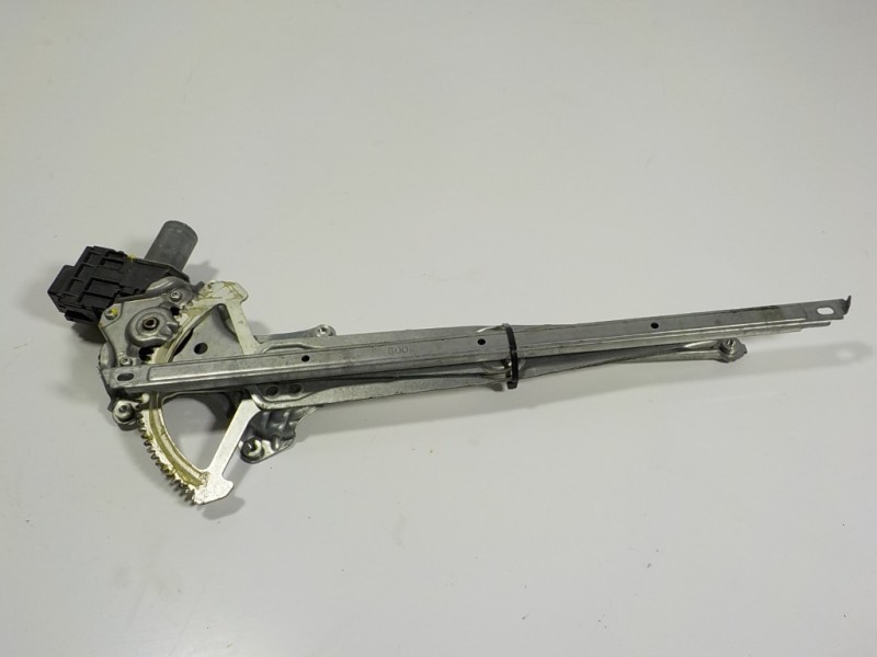 Recambio de elevalunas delantero izquierdo para lexus is 300h referencia OEM IAM 6980253040 8572053111 8572053111