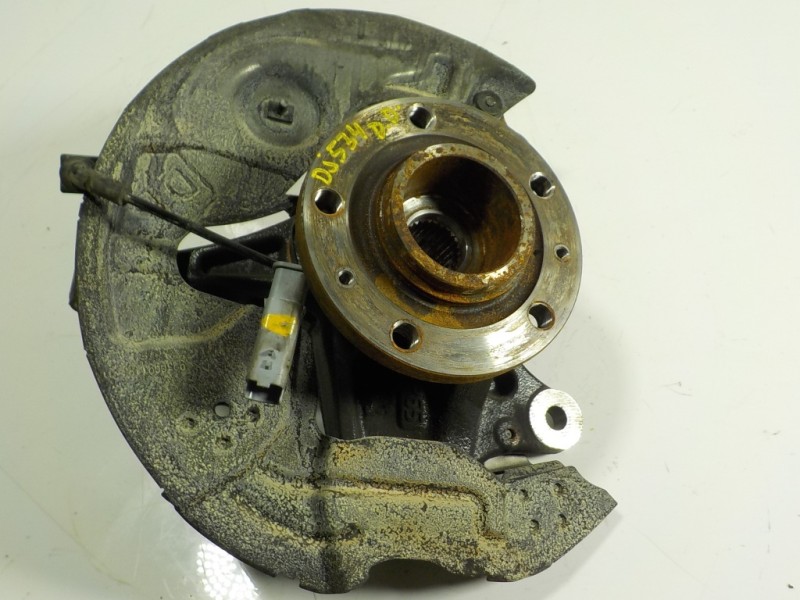 Recambio de mangueta delantera derecha para citroën c5 aircross live pack referencia OEM IAM 1610138080  