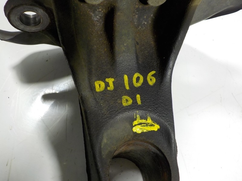 Recambio de mangueta delantera izquierda para nissan qashqai (j11) acenta 4x4 referencia OEM IAM 400154EA0A  