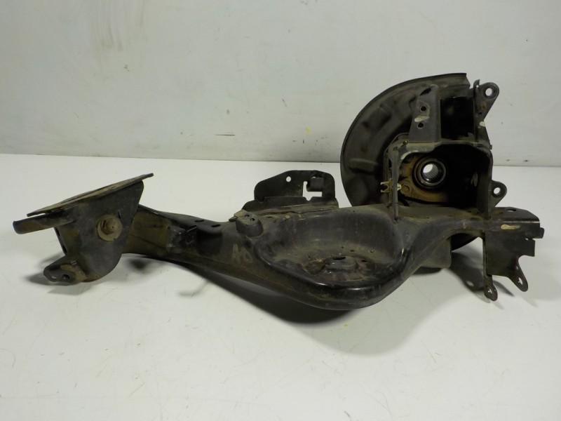 Recambio de mangueta trasera derecha para nissan qashqai (j11) acenta 4x4 referencia OEM IAM 555014EG0A 571419 