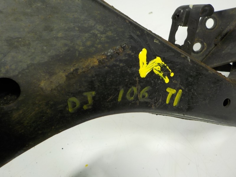 Recambio de mangueta trasera izquierda para nissan qashqai (j11) acenta 4x4 referencia OEM IAM 555024EG0A 5772719 