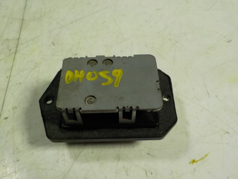 Recambio de resistencia calefaccion para dodge caliber 2.0 16v crd cat referencia OEM IAM 5191344AA  