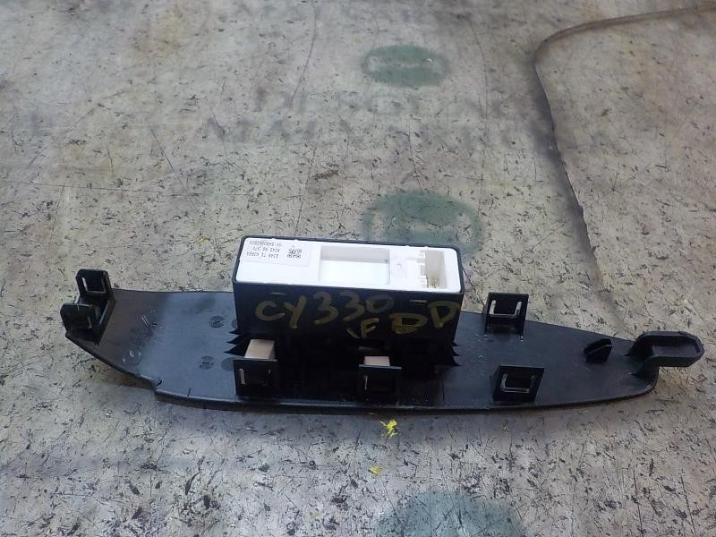 Recambio de mando elevalunas delantero derecho para mazda cx-5 2.0 cat referencia OEM IAM KD4566370  