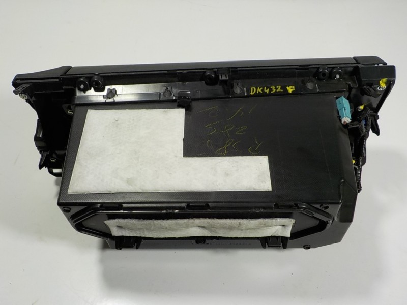 Recambio de guantera para lexus is 300h referencia OEM IAM 5555053240C0 5551353030 