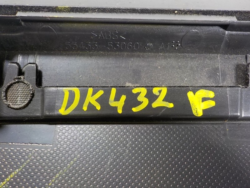 Recambio de guantera para lexus is 300h referencia OEM IAM 5555053240C0 5551353030 