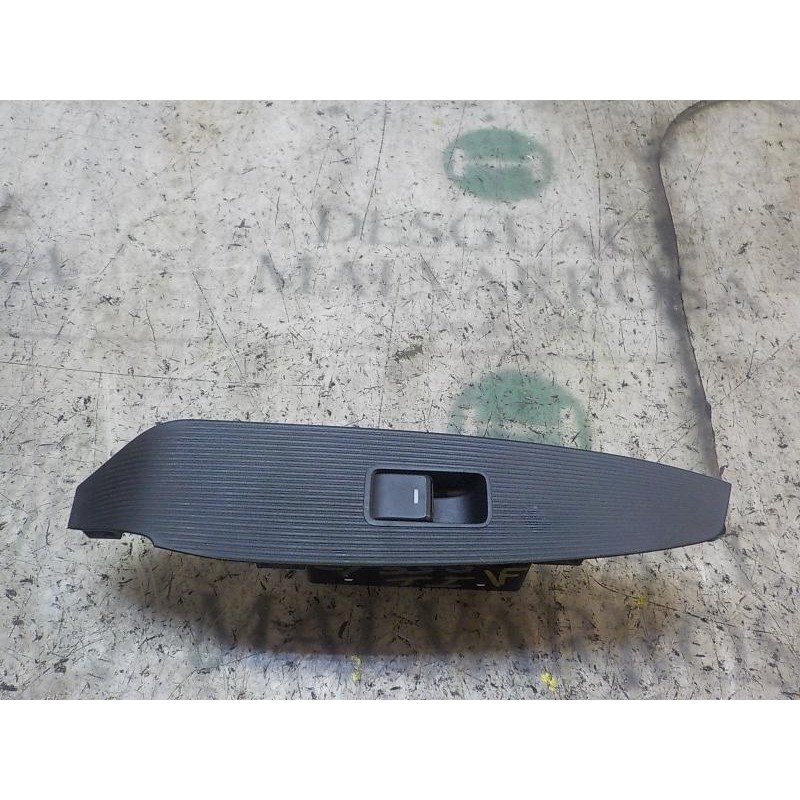 Recambio de mando elevalunas trasero izquierdo para mazda cx-5 2.0 cat referencia OEM IAM KD4766380  