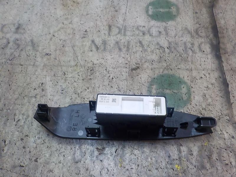Recambio de mando elevalunas trasero izquierdo para mazda cx-5 2.0 cat referencia OEM IAM KD4766380  
