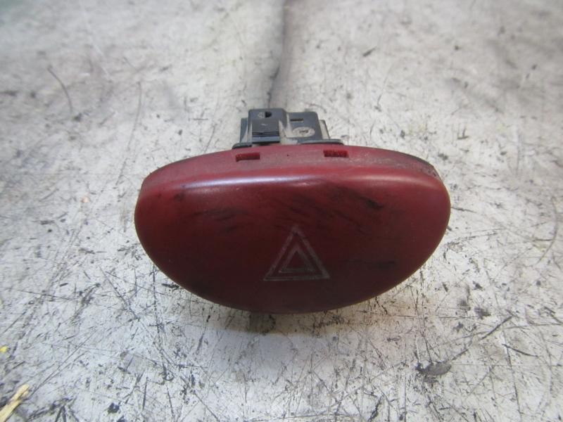 Recambio de warning para peugeot 206 berlina 1.4 hdi referencia OEM IAM   