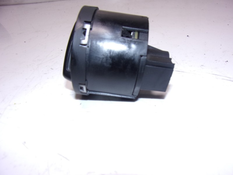 Recambio de mando luces para seat leon (5f1) 2.0 tdi referencia OEM IAM 5G0941431AHWZU 5G0941431AH 