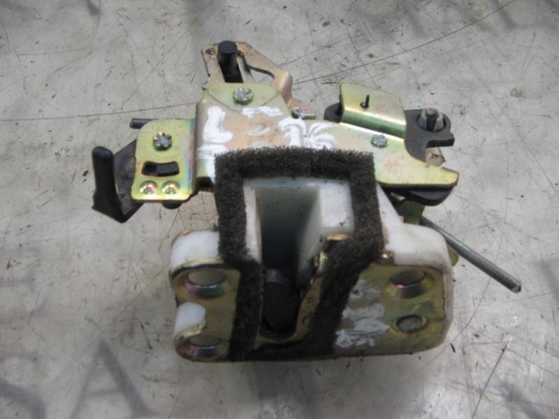 Recambio de cerradura puerta trasera derecha para opel frontera a básico referencia OEM IAM   