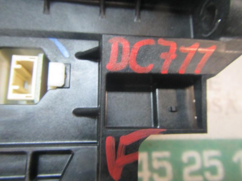 Recambio de palanca cambio para toyota c-hr hybrid active referencia OEM IAM 33560F4050  