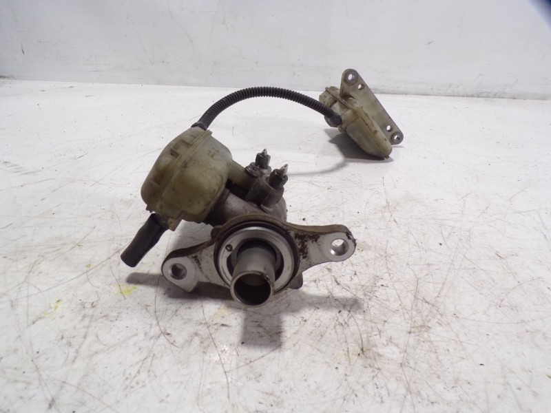 Recambio de bomba freno para renault scenic iii 1.5 dci diesel fap referencia OEM IAM 460115826R  