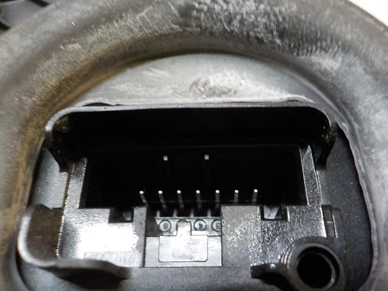 Recambio de cerradura puerta trasera izquierda para volkswagen golf vi (5k1) advance bluemotion referencia OEM IAM 5K4839015H 5K