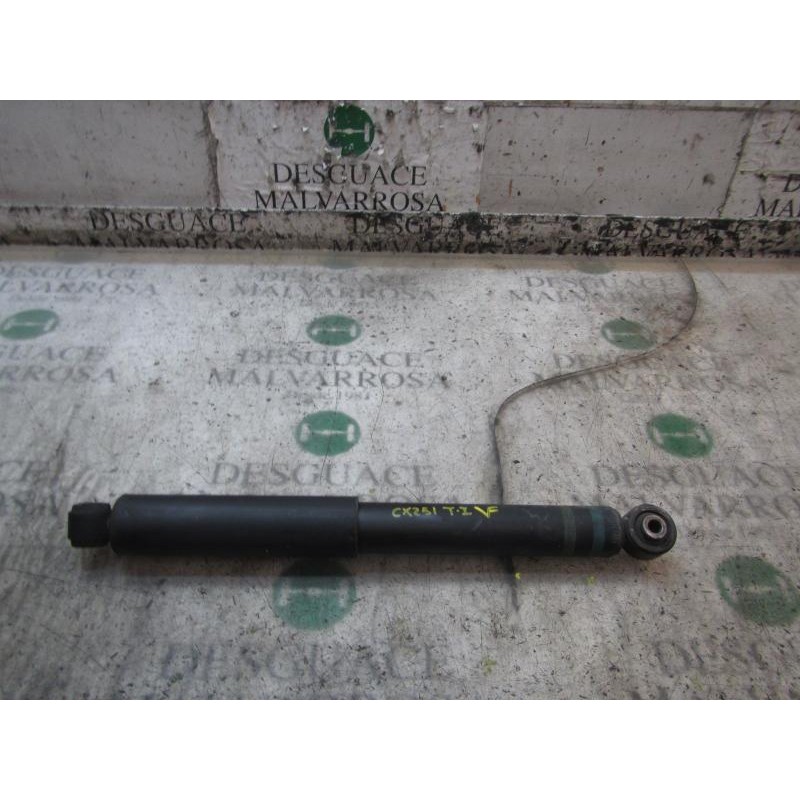 Recambio de amortiguador trasero izquierdo para nissan nv 200 (m20) kombi comfort referencia OEM IAM E6210JX50C  