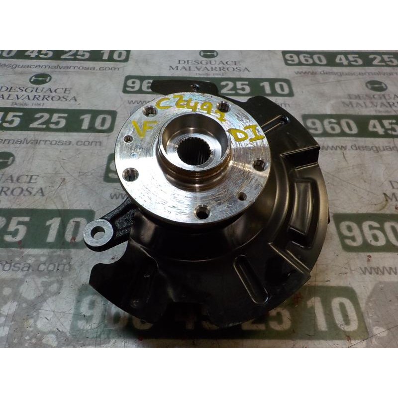 Recambio de mangueta delantera izquierda para suzuki s-cross 1.6 ddis referencia OEM IAM 4515161M00  