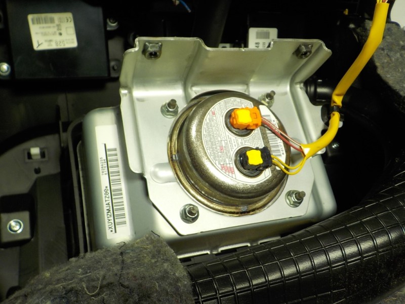 Recambio de salpicadero para citroën c4 aircross 1.8 hdi fap referencia OEM IAM 1608310480  1607521480