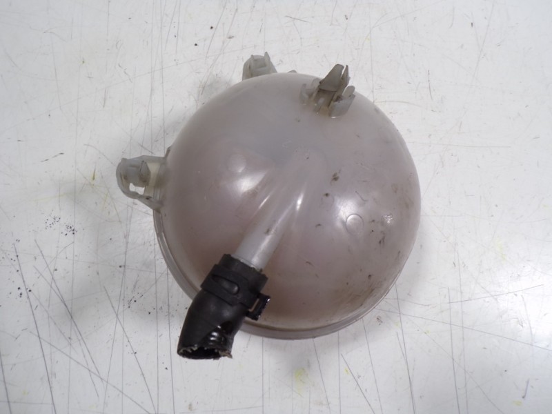 Recambio de deposito expansion para volkswagen golf vii lim. (bq1) 1.6 tdi referencia OEM IAM 5Q0121407G  