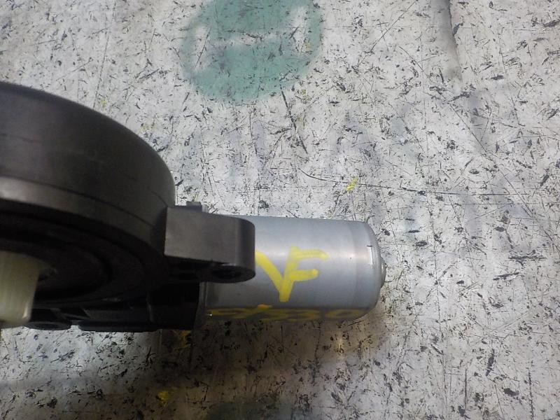 Recambio de motor elevalunas delantero derecho para mazda cx-5 2.0 cat referencia OEM IAM D6515858XB  