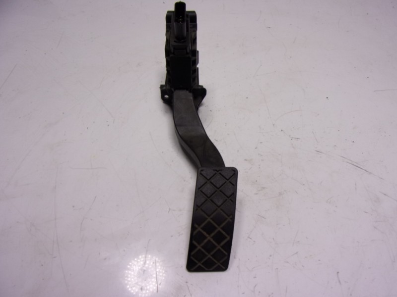 Recambio de potenciometro pedal para seat leon (5f1) 2.0 tdi referencia OEM IAM 5Q1721503H 5Q1721503H 