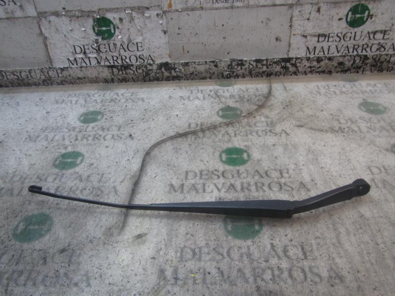 Recambio de brazo limpia delantero derecho para nissan nv 200 (m20) kombi comfort referencia OEM IAM 28886JX31A  