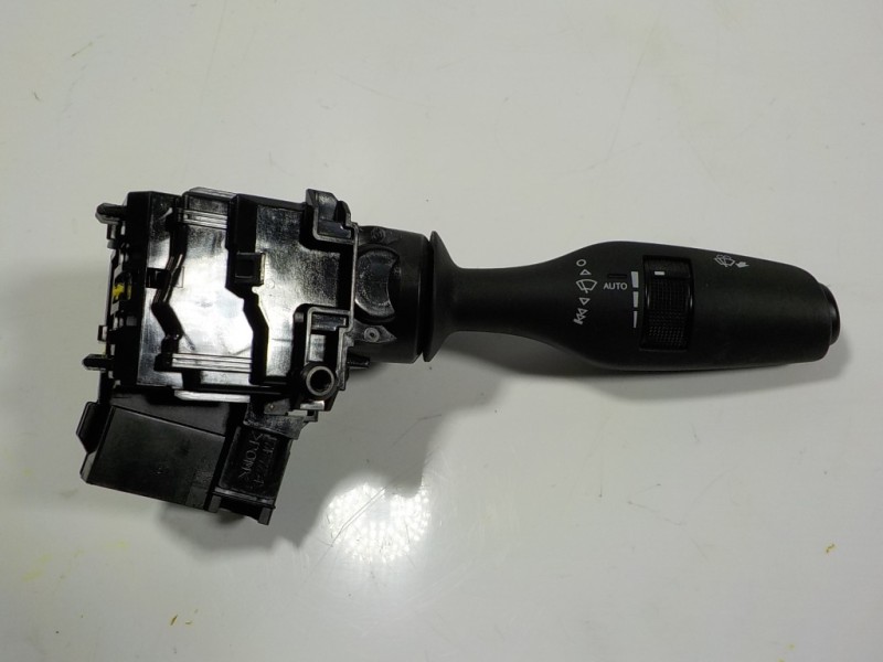 Recambio de mando limpia para lexus is 300h referencia OEM IAM 8465230650 17F774 