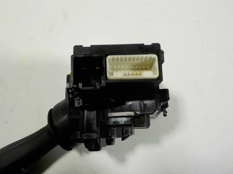 Recambio de mando limpia para lexus is 300h referencia OEM IAM 8465230650 17F774 