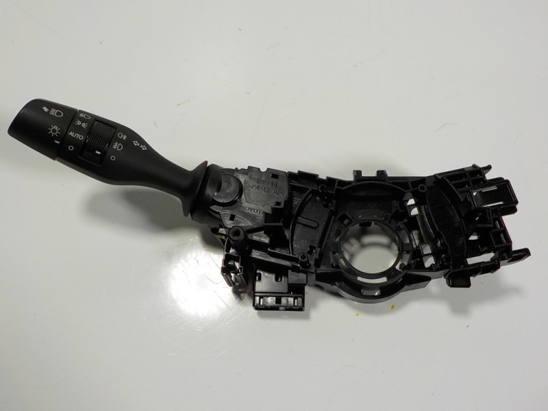 Recambio de mando luces para lexus is 300h referencia OEM IAM 8414030350 17F744 