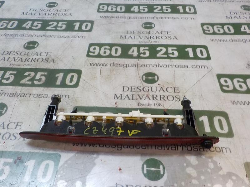 Recambio de piloto trasero central para suzuki s-cross 1.6 ddis referencia OEM IAM 3582063J00  