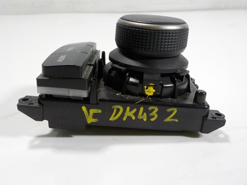 Recambio de mando multifuncion para lexus is 300h referencia OEM IAM  8478053100 