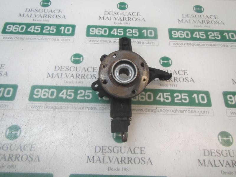 Recambio de mangueta delantera izquierda para peugeot 308 1.6 16v referencia OEM IAM   