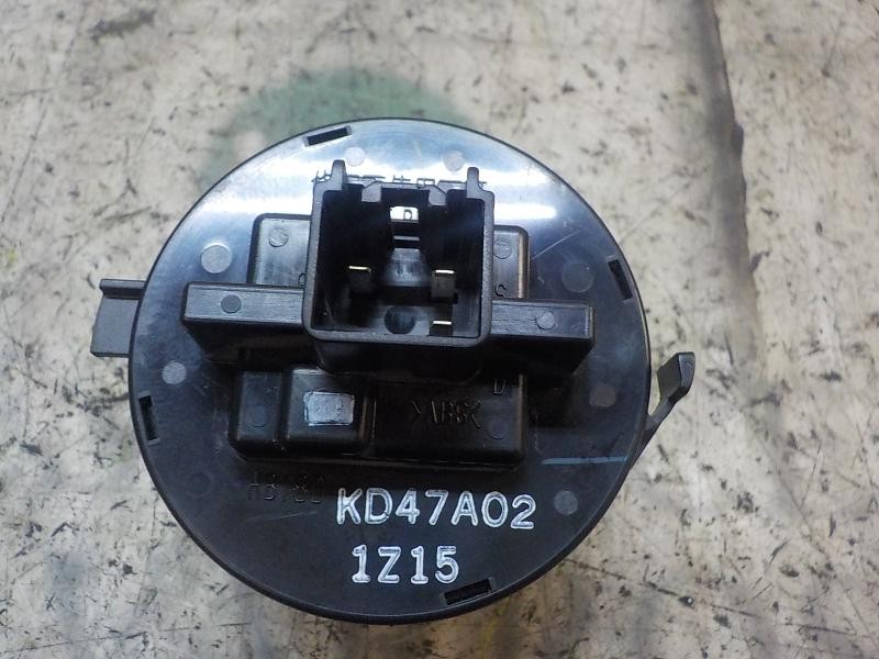 Recambio de resistencia calefaccion para mazda cx-5 2.0 cat referencia OEM IAM KD4761B15 KD47K021Z15 