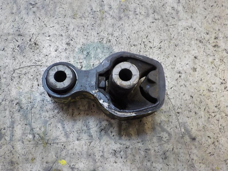 Recambio de soporte cambio para mazda cx-5 2.0 cat referencia OEM IAM KD4539040  