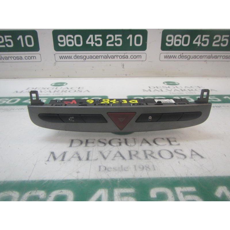 Recambio de warning para peugeot 308 1.6 16v referencia OEM IAM   