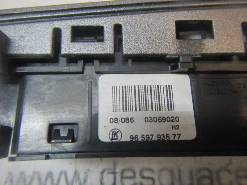 Recambio de warning para peugeot 308 1.6 16v referencia OEM IAM   