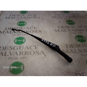 BRAZO LIMPIA DELANTERO DERECHO 