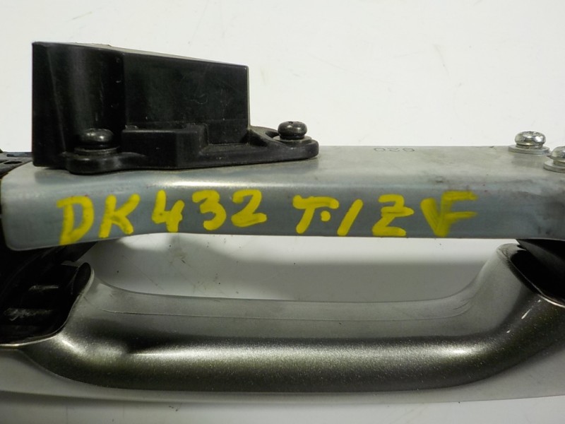 Recambio de maneta exterior trasera izquierda para lexus is 300h referencia OEM IAM 6922076010B5  6920453020